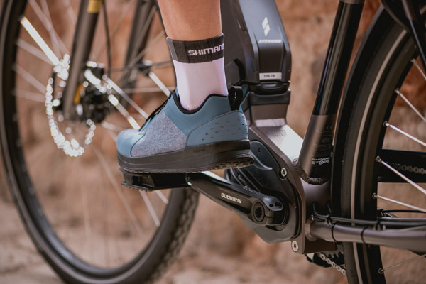 gravel bike flat pedals